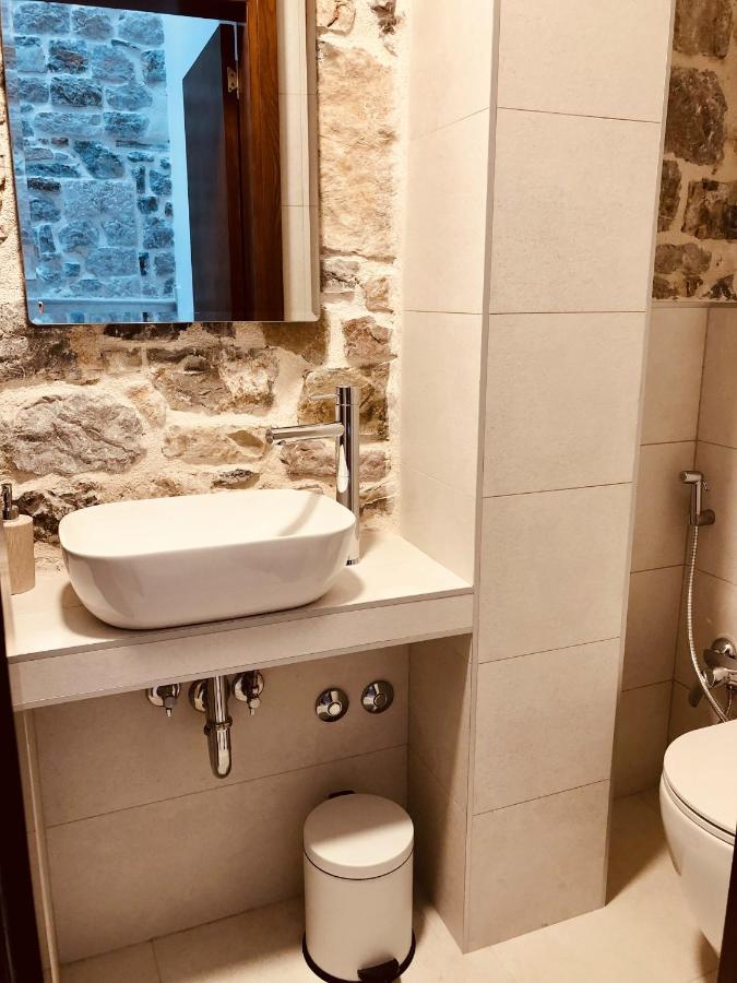 Guesthouse Giraffe Donja Lastva Exteriör bild