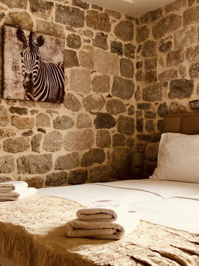 Guesthouse Giraffe Donja Lastva Exteriör bild