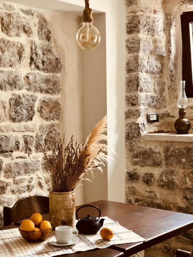 Guesthouse Giraffe Donja Lastva Exteriör bild